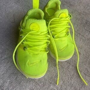 Nike Kids Neon Green Sneakers
